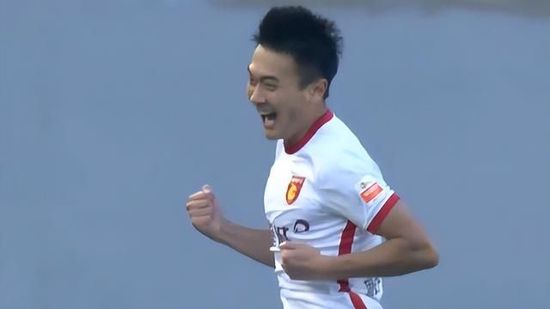 兴奋的情侣